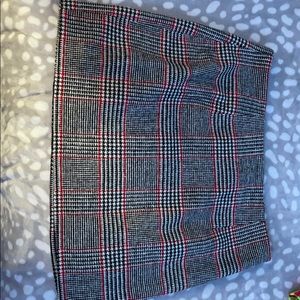 Red,black,white short skirt